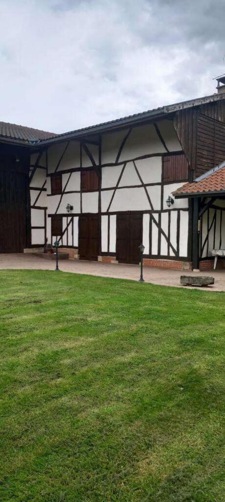 Maison Cope Chatillon-sur-Broue Exteriér fotografie